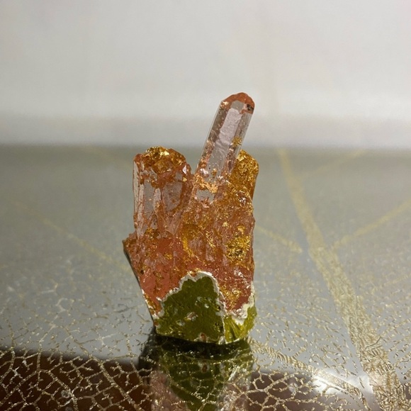 [❌]  Light pink crystal cluster with gold flakes inside 💖 - Picture 14 of 16